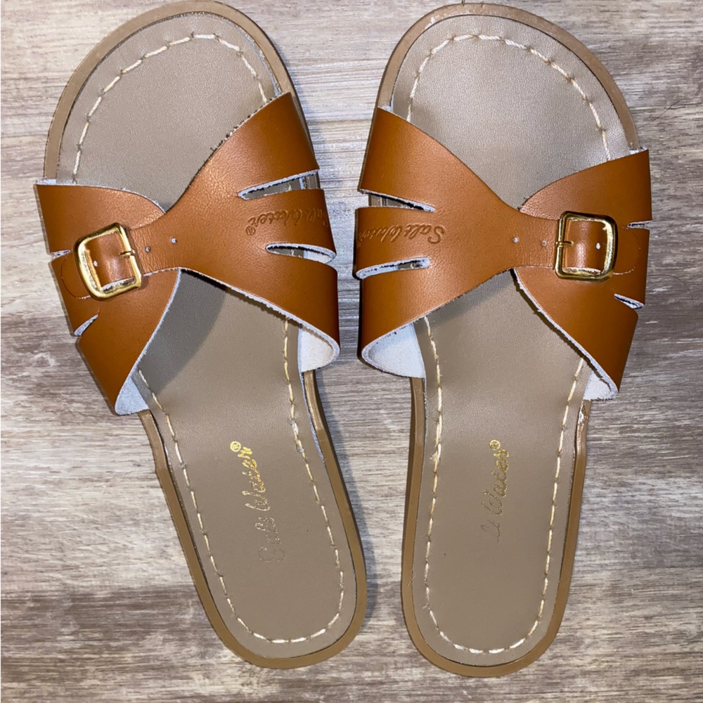 Saltwater sandals